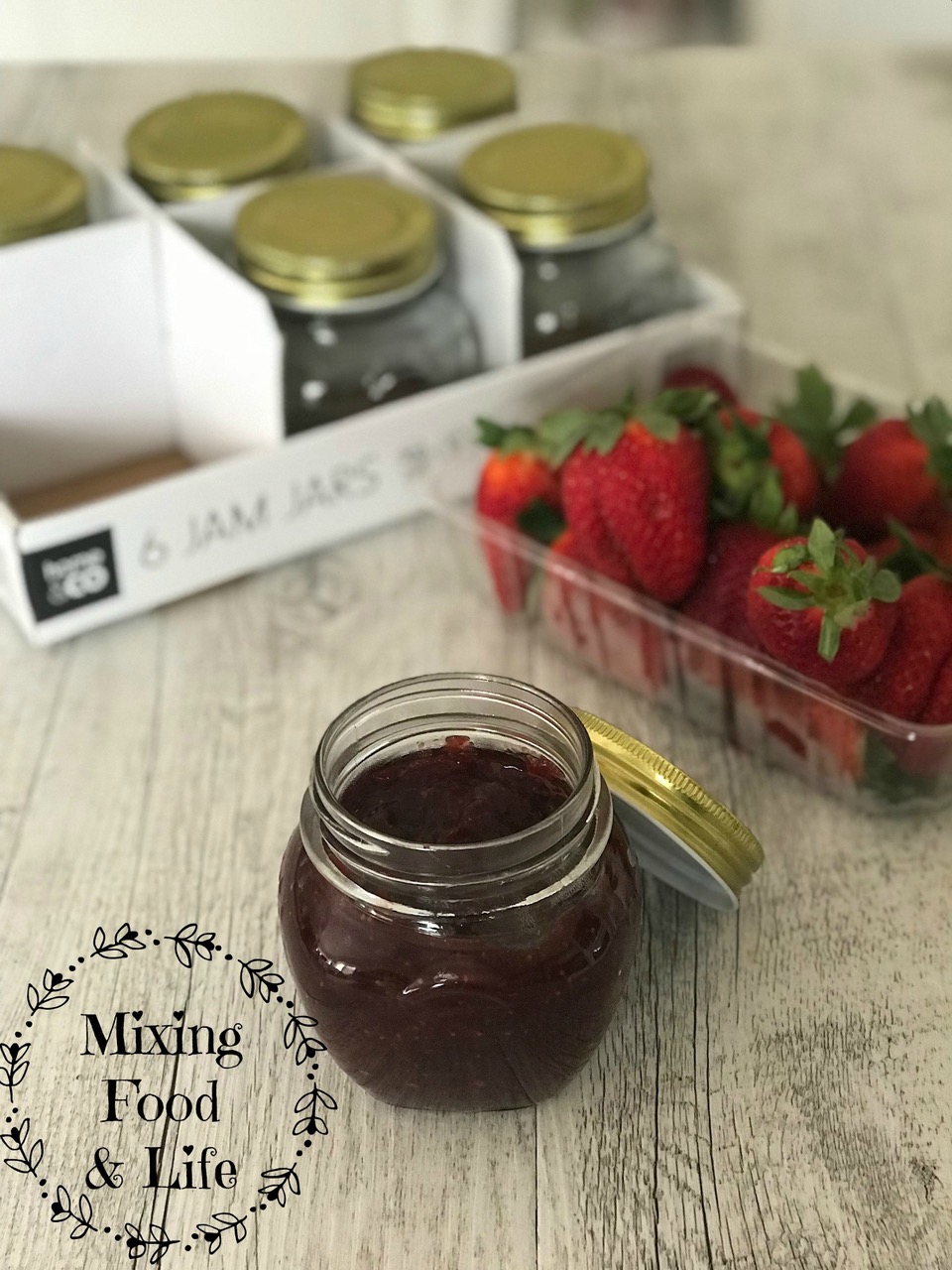 Reduced Sugar  Strawberry Jam with Vanilla